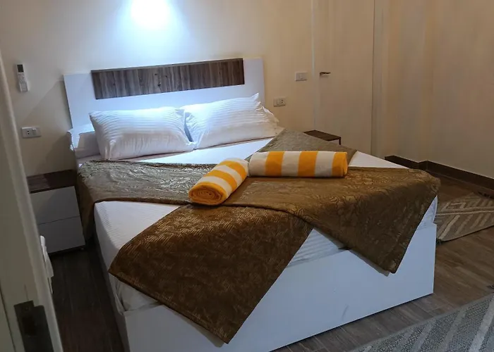 Aldora شقه 3 غرف نوم و2 حمام Appartamento